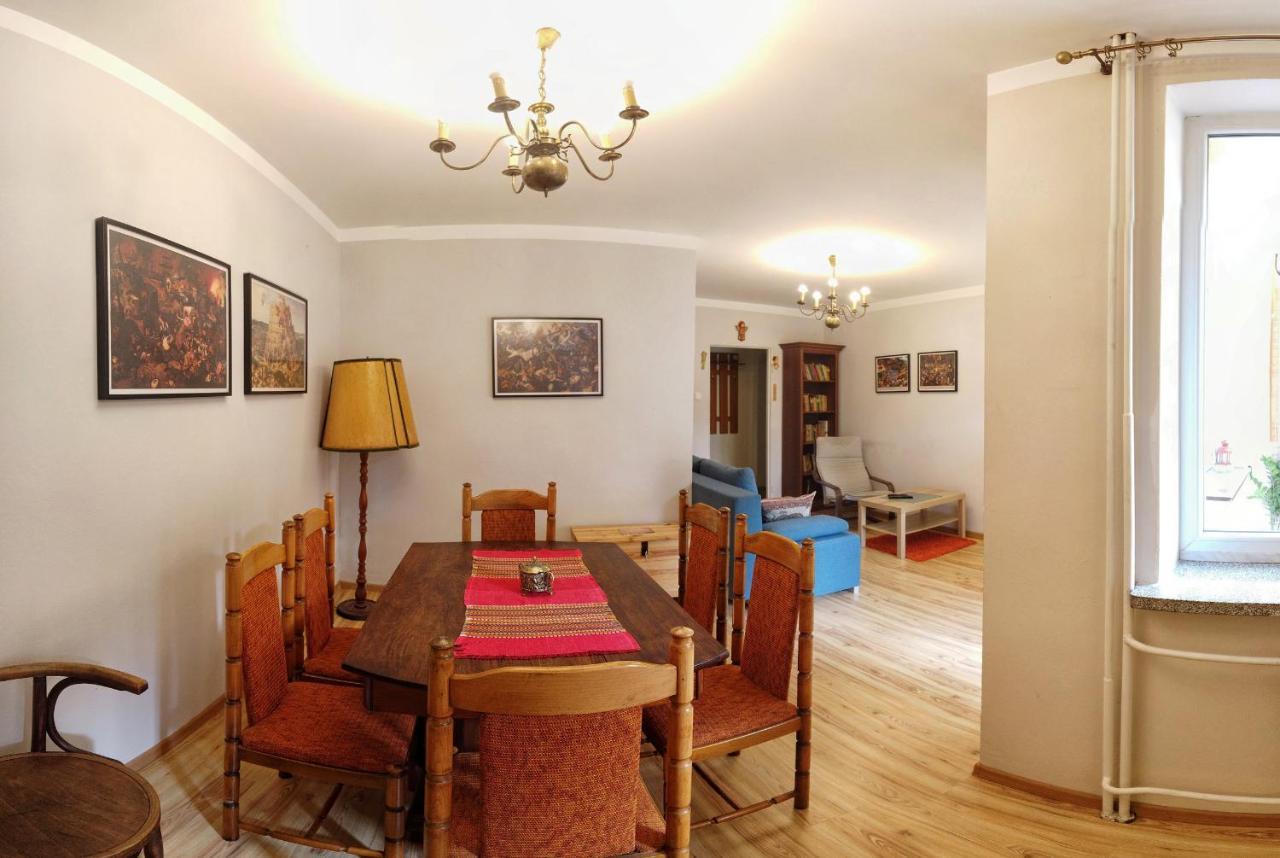 Cozy Apartment In ทาร์นูฟ ภายนอก รูปภาพ
